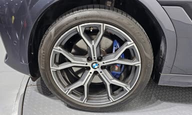 X6 (G06)