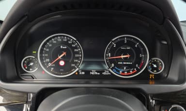 X6 (F16)