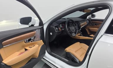 S90