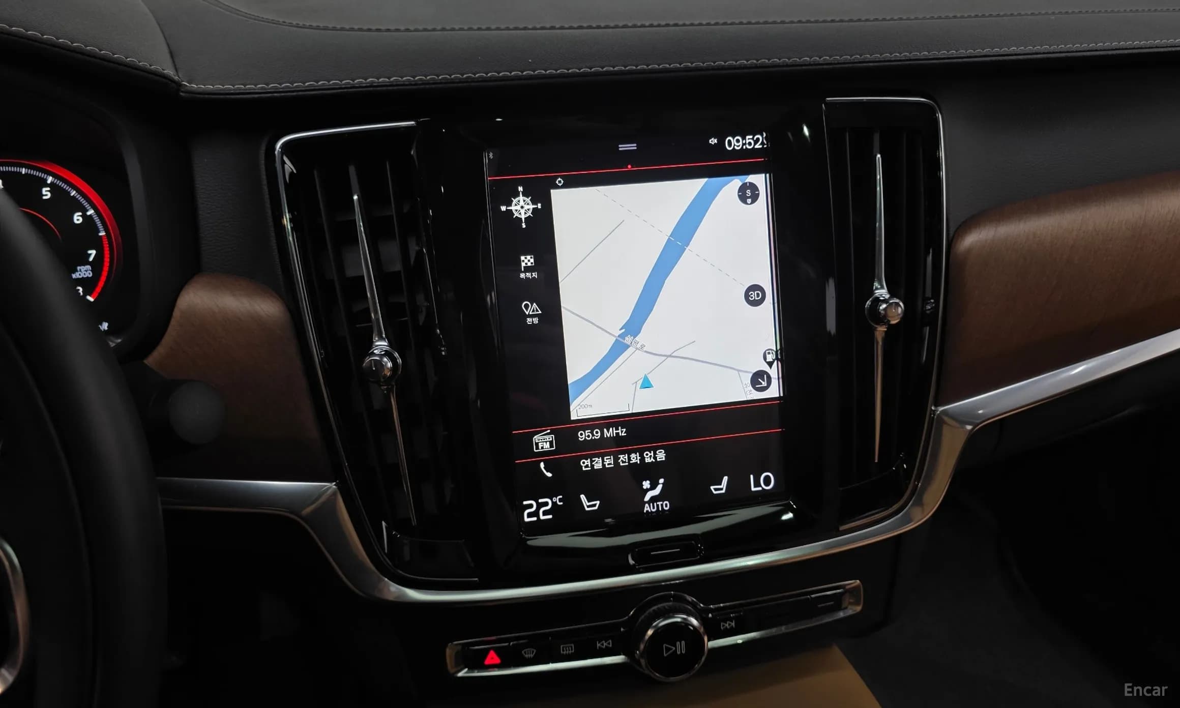 S90