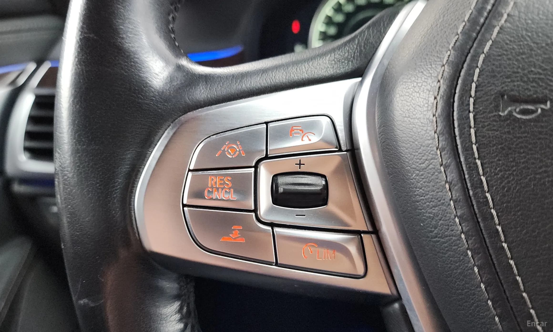 7 Series (G11)