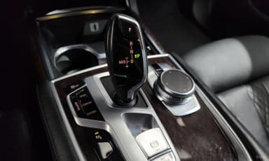 7 Series (G11)