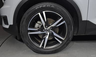 XC40