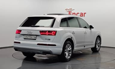 Q7 (4M)