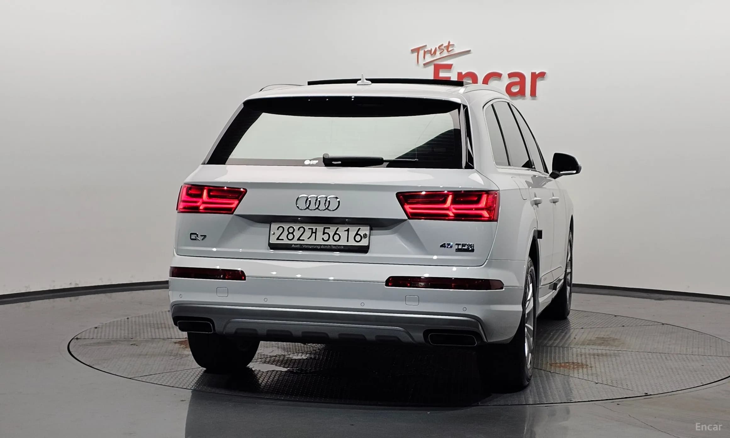 Q7 (4M)