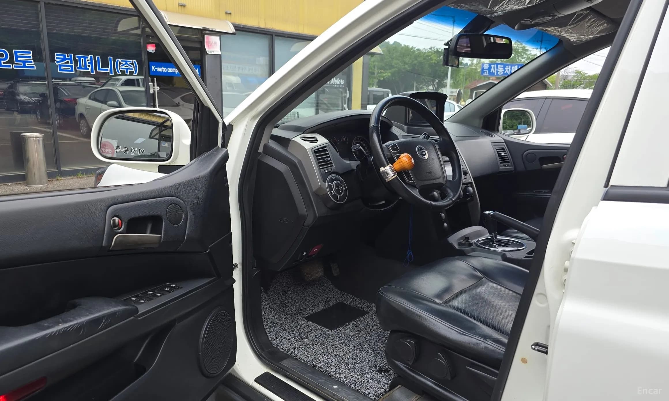 Korando Sports