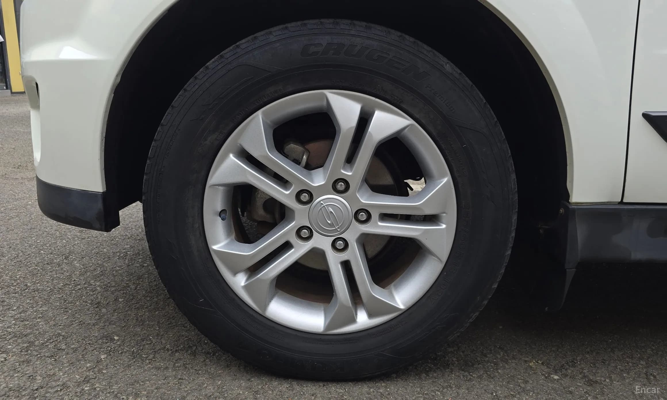 Korando Sports