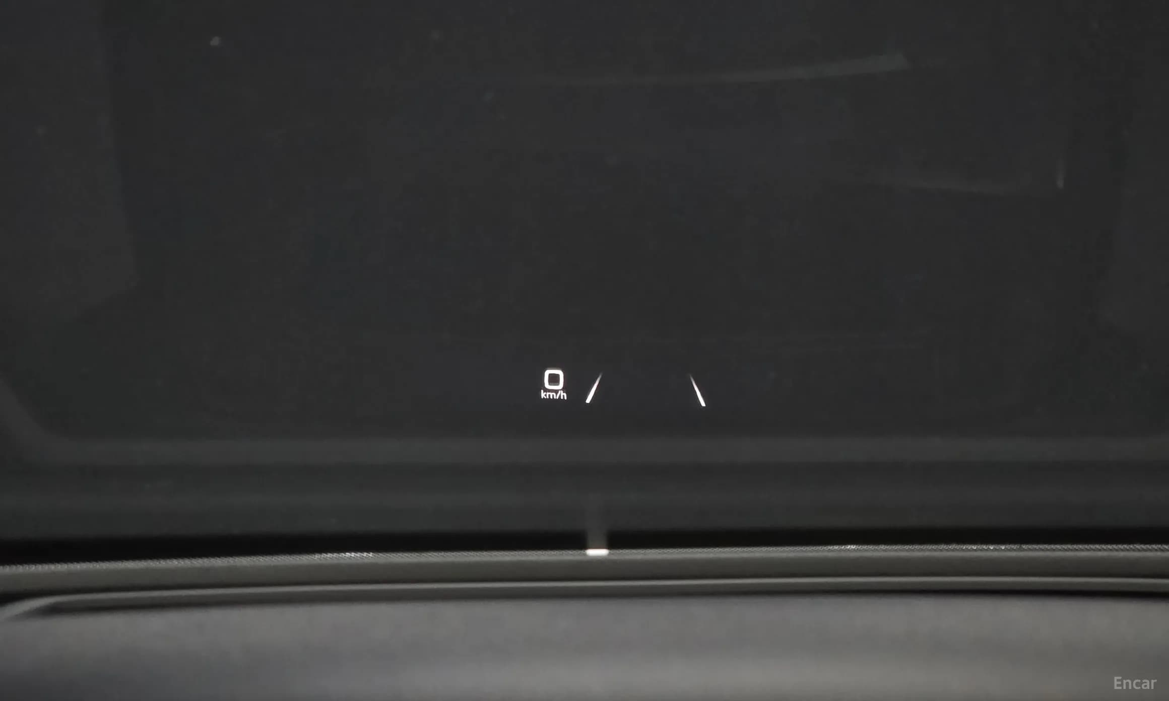 Q4 e-tron (F4)