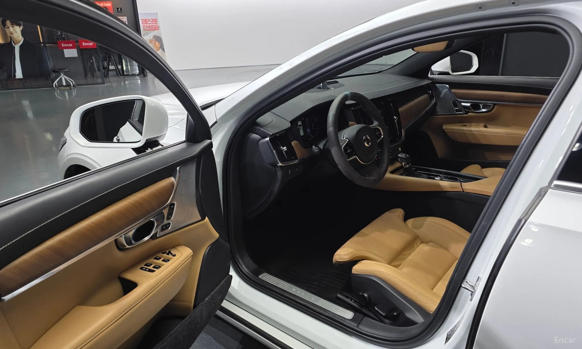 S90