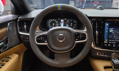 S90