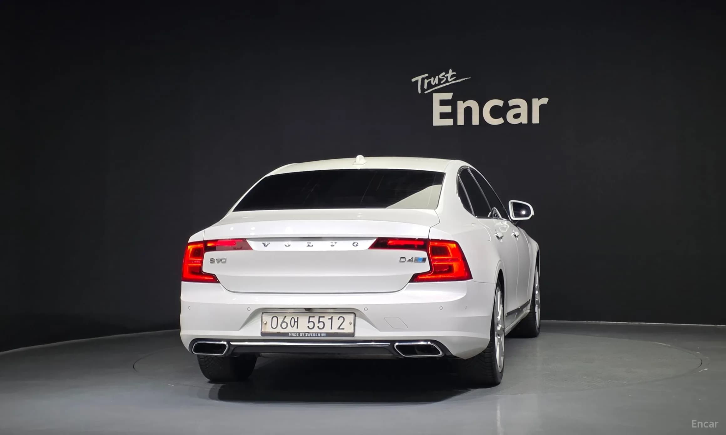 S90