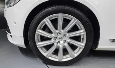 S90