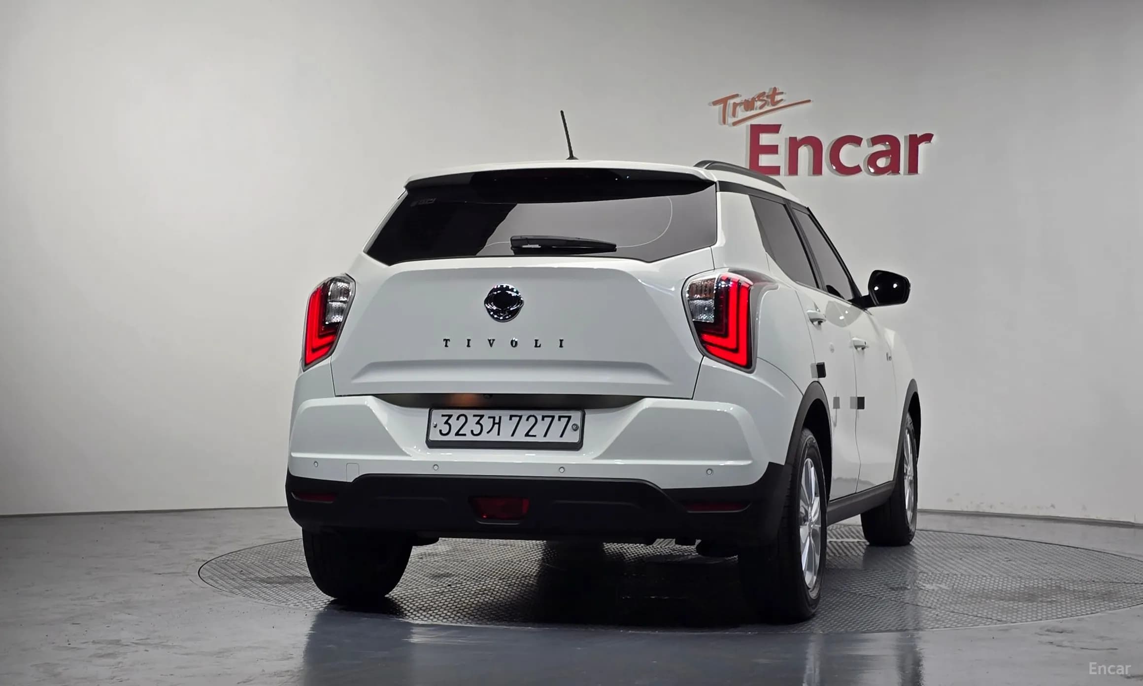 Berry New Tivoli