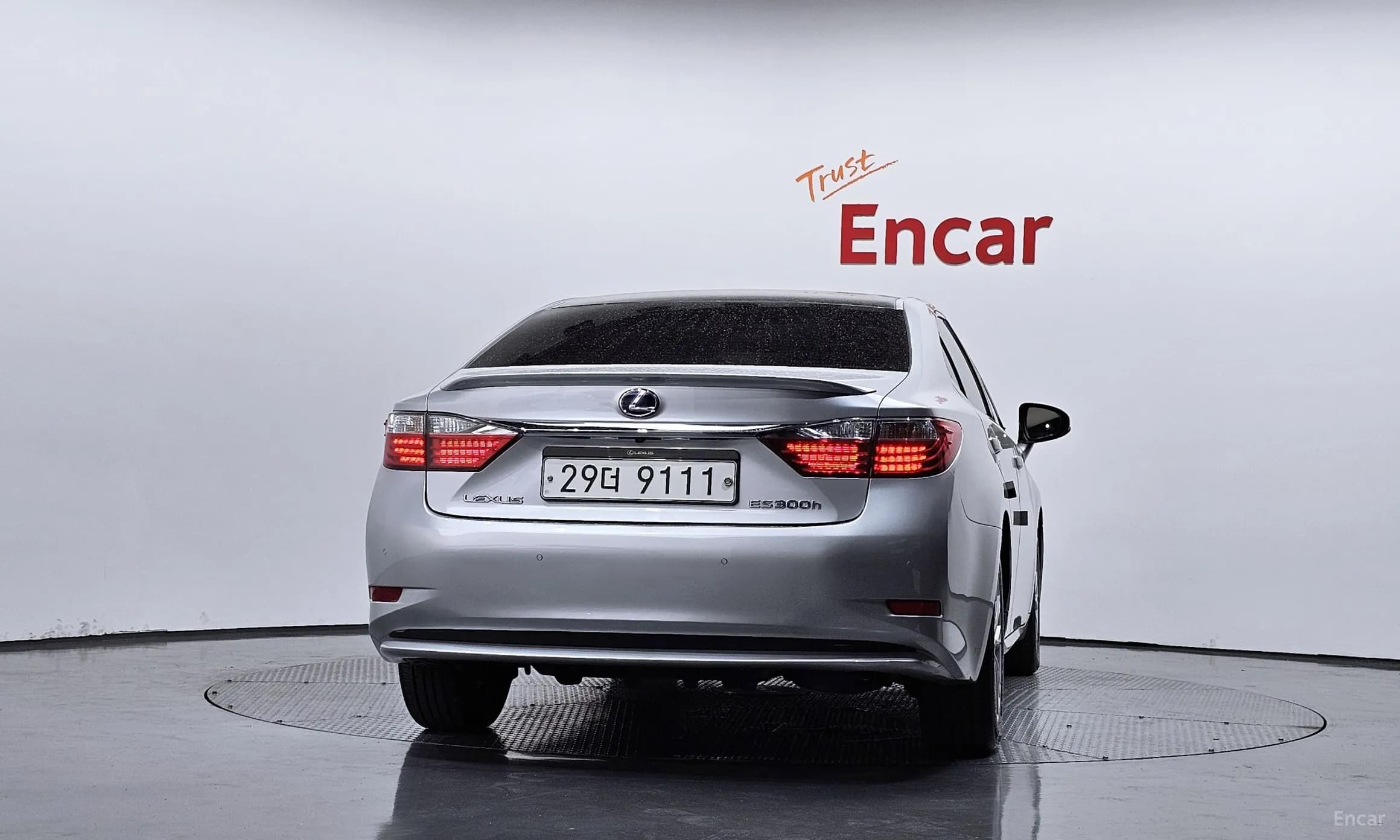 New ES300h