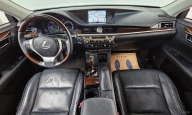New ES300h