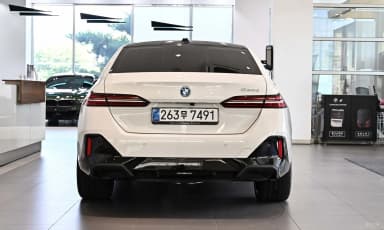 5 Series (G60)