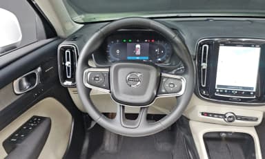 XC40