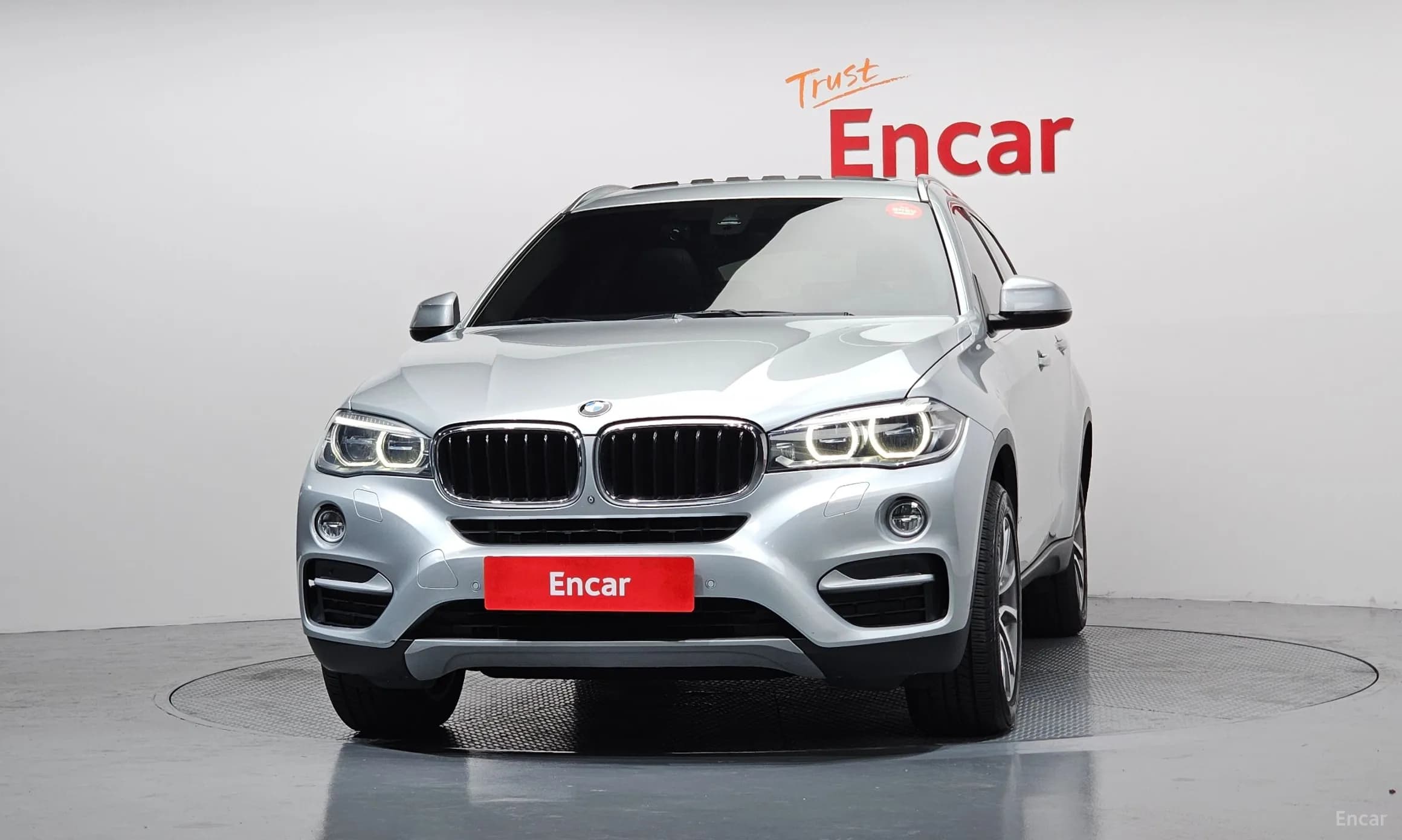 X6 (F16)