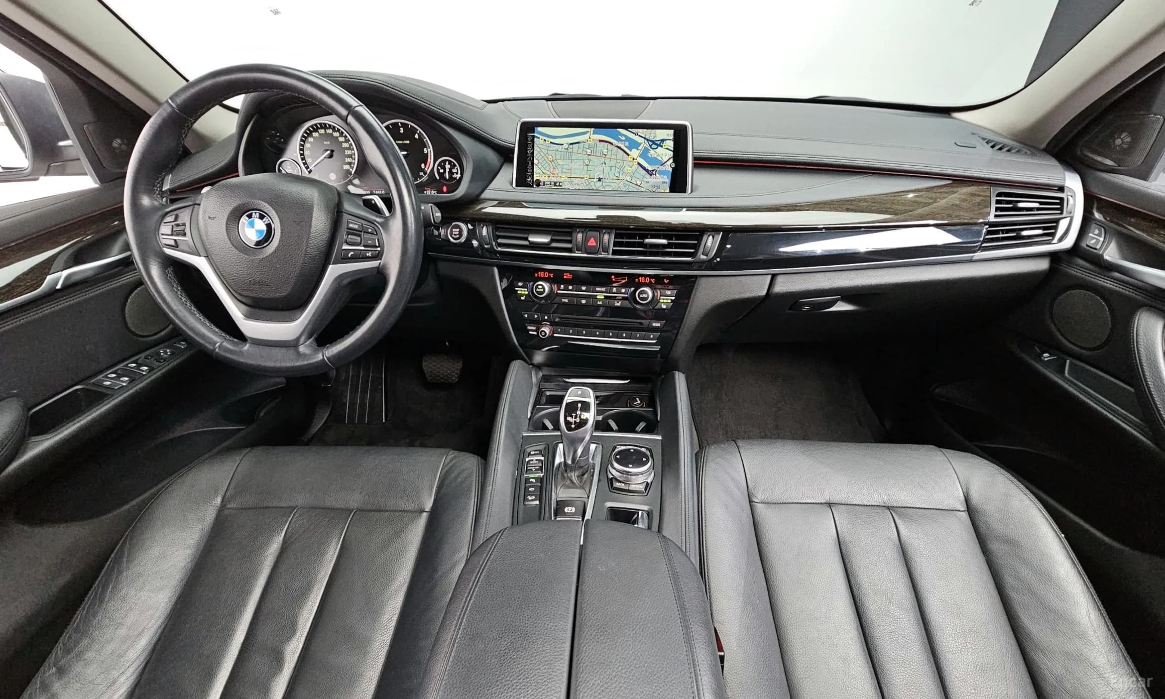 X6 (F16)