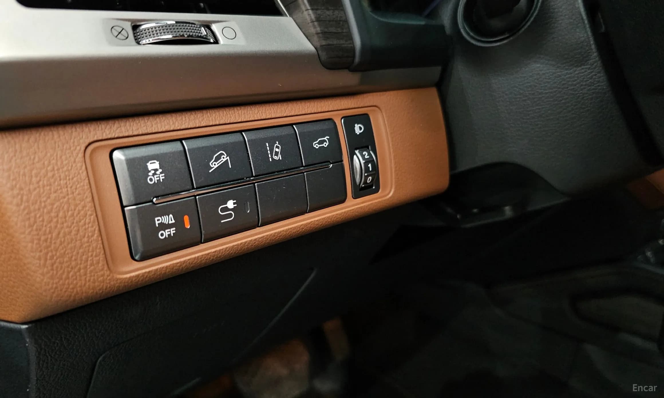 G4 Rexton