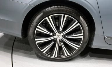 S90