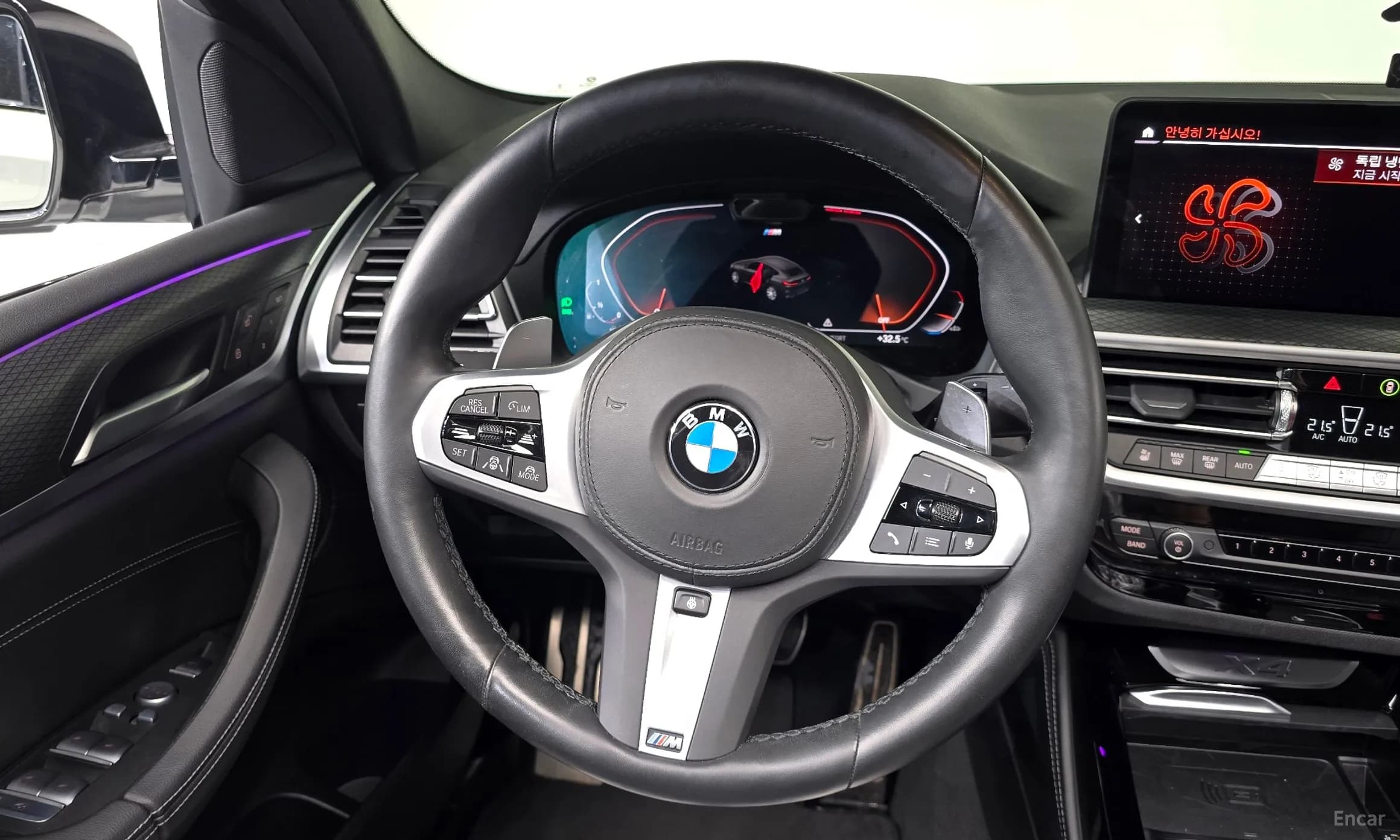 X4 (G02)
