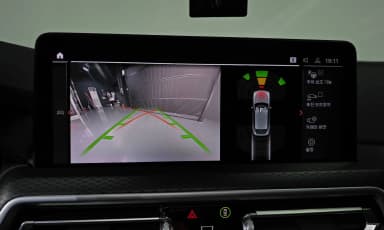 X4 (G02)