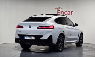 X4 (G02)