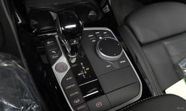 X4 (G02)