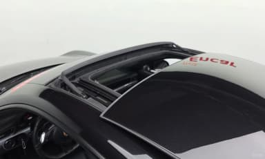910