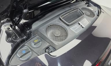 910