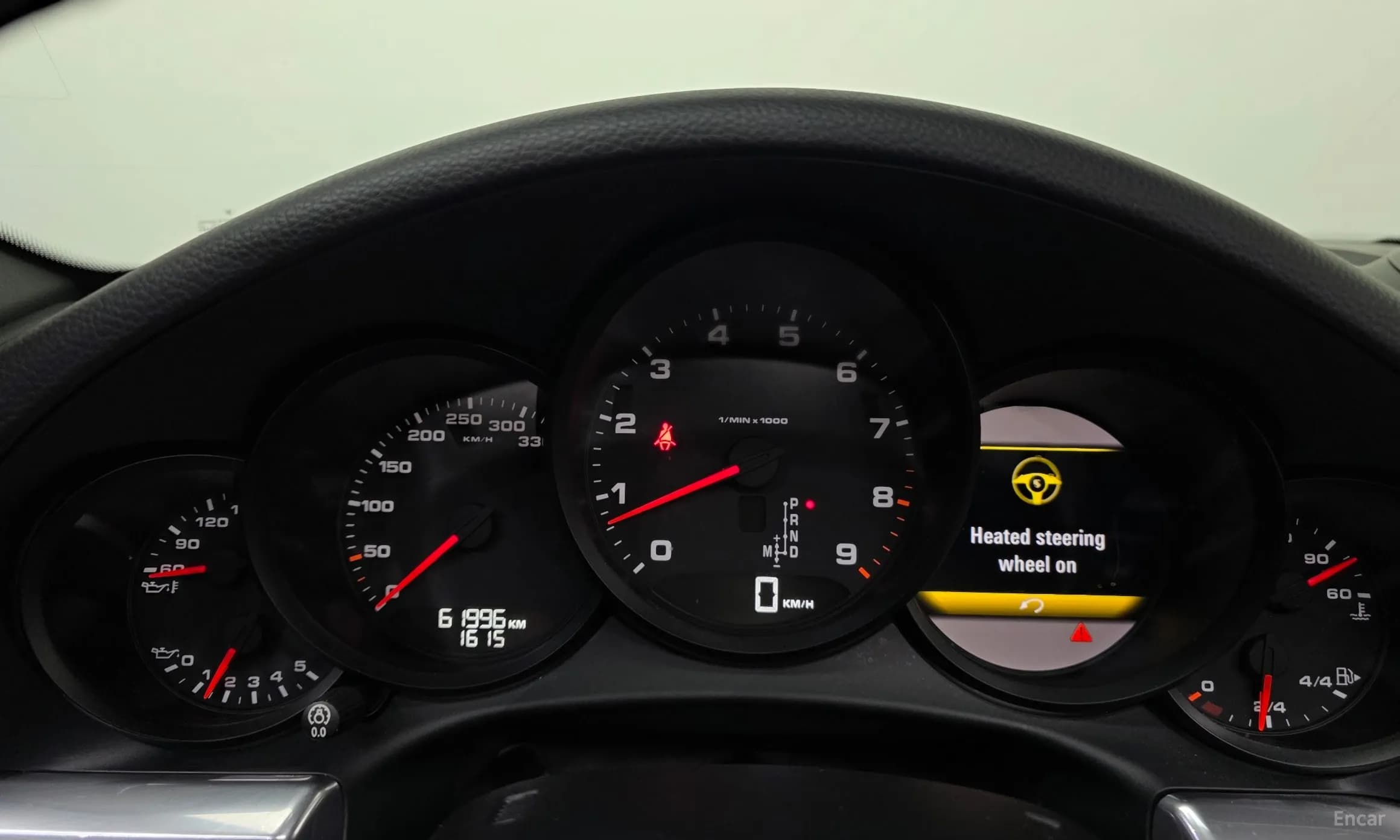910