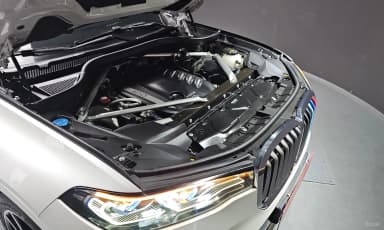 X7 (G07)