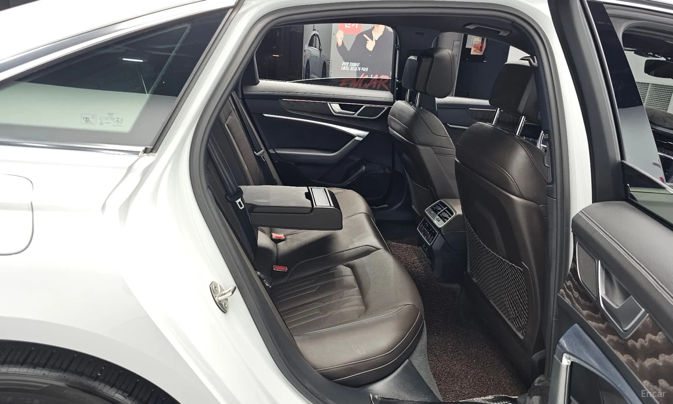 A6 (C8)