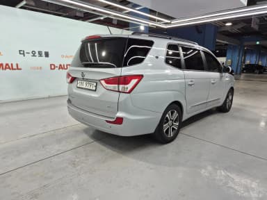 Korando Turismo