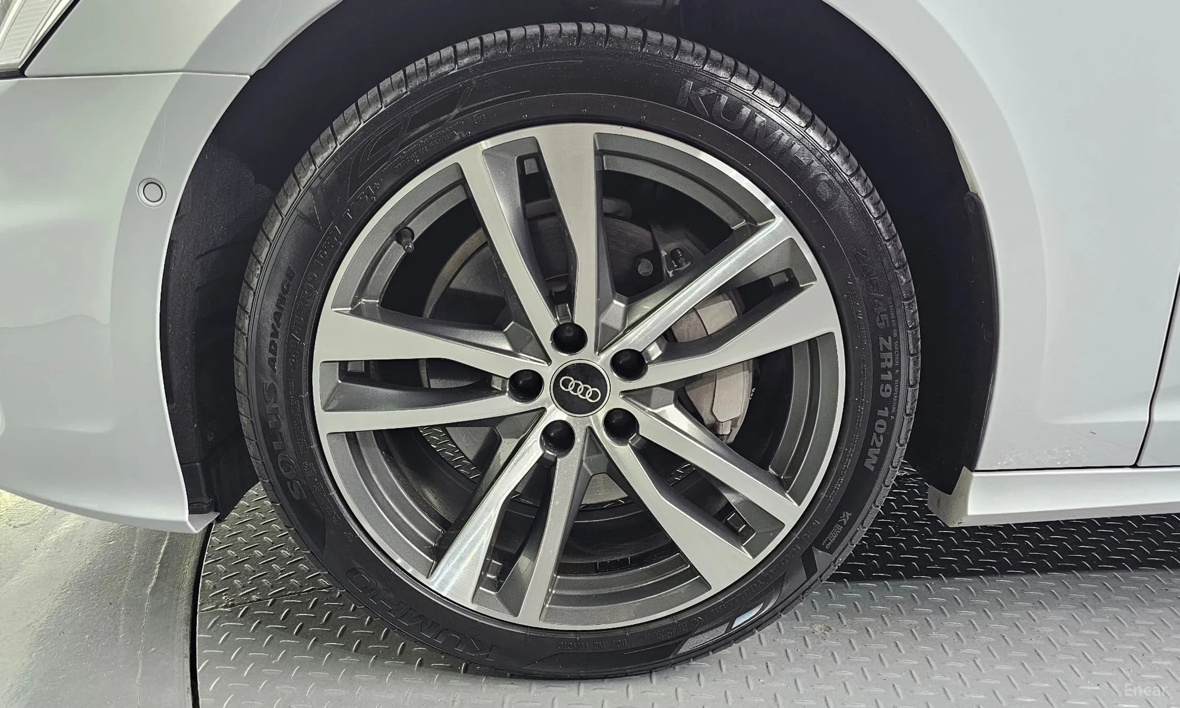 A6 (C8)