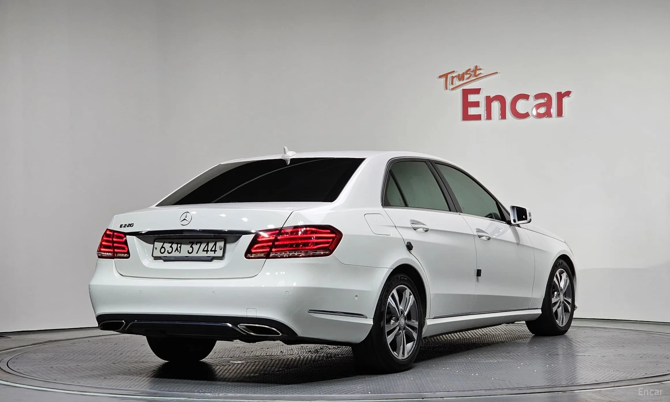 E-Class W212