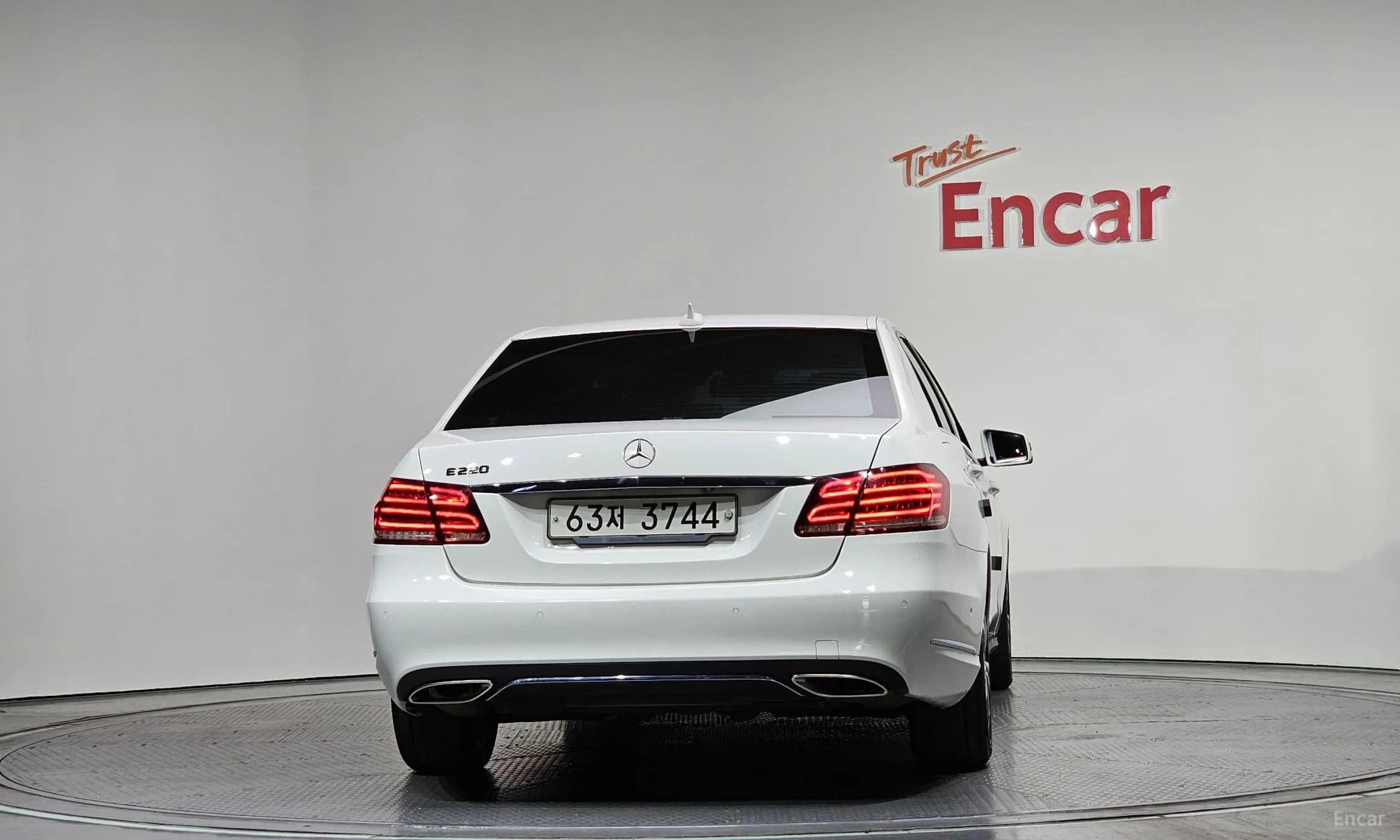 E-Class W212