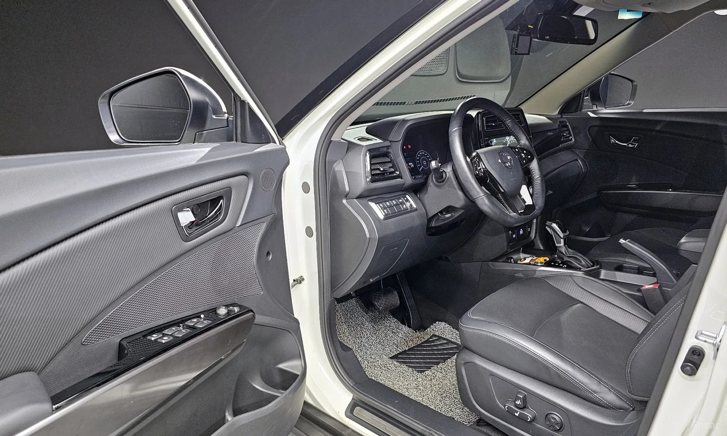 Berry New Tivoli