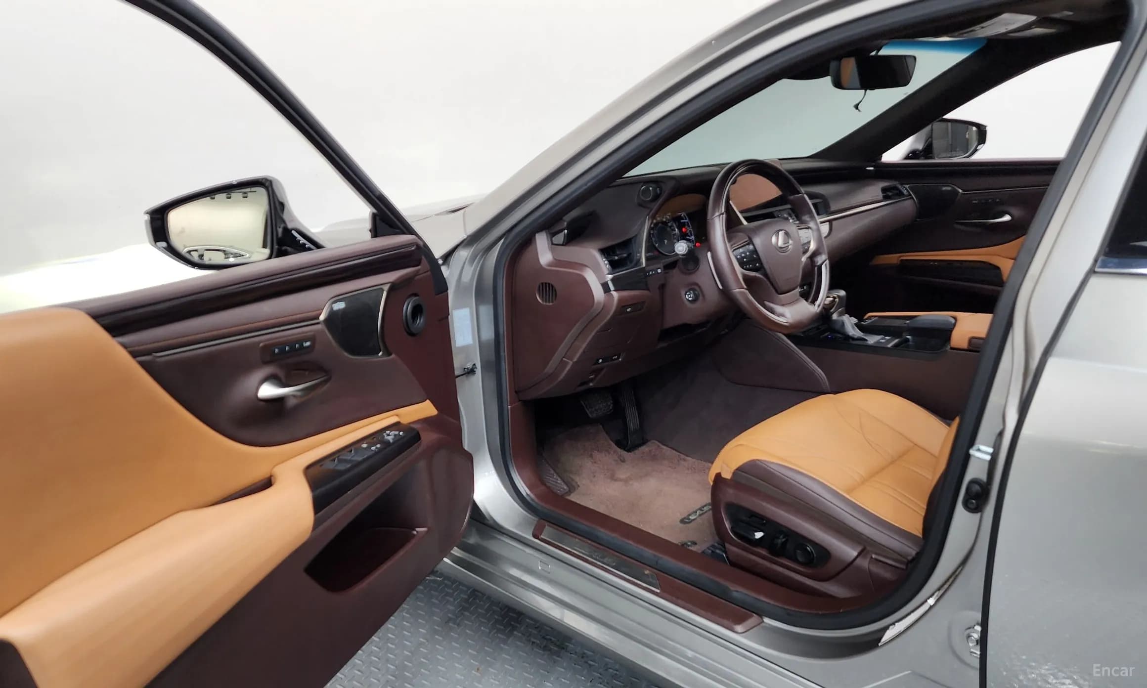 ES300h 7th Generation