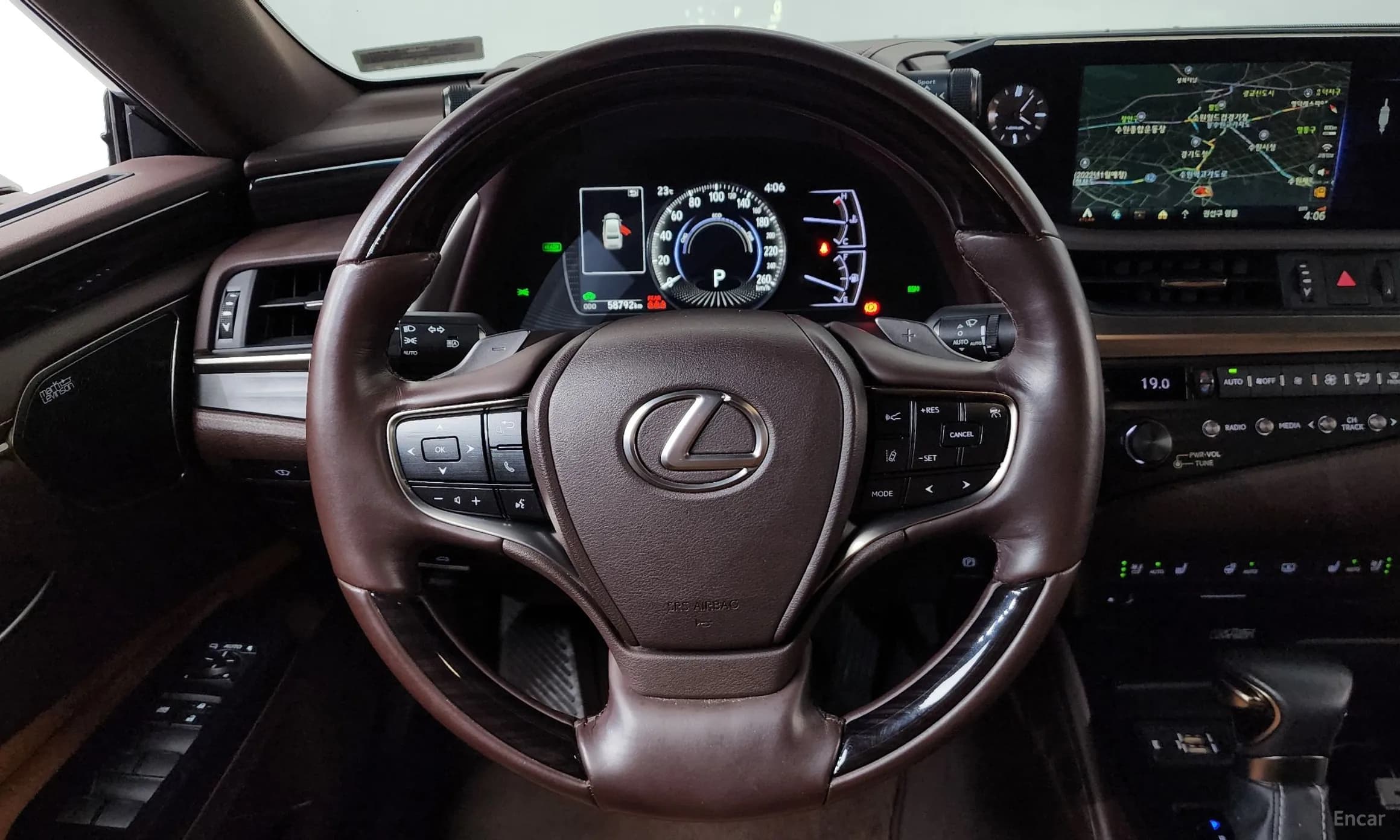 ES300h 7th Generation