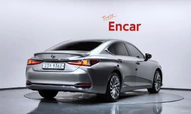 ES300h 7th Generation