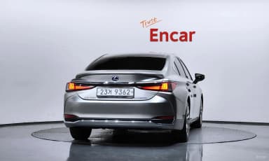 ES300h 7th Generation