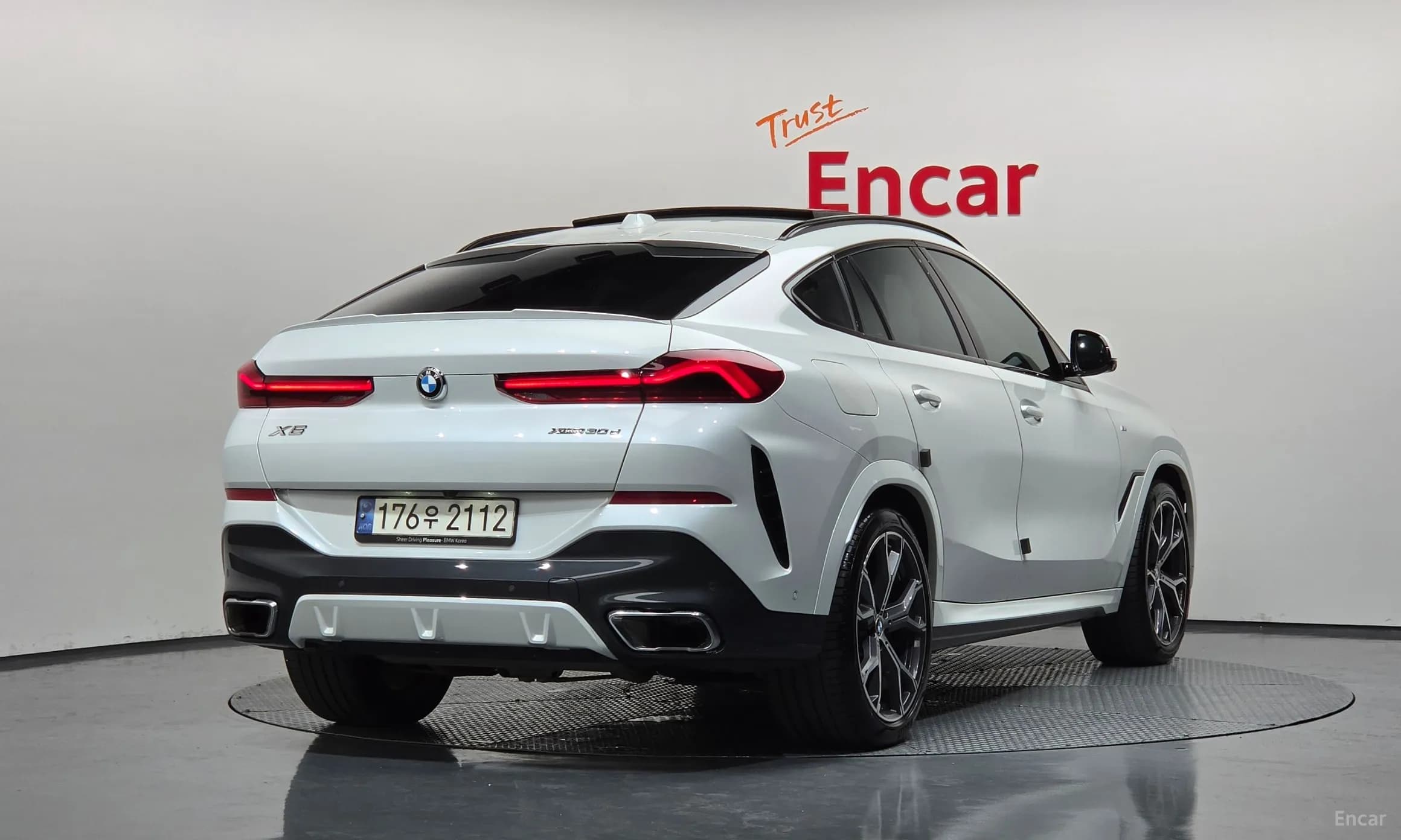 X6 (G06)