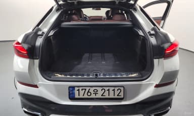 X6 (G06)