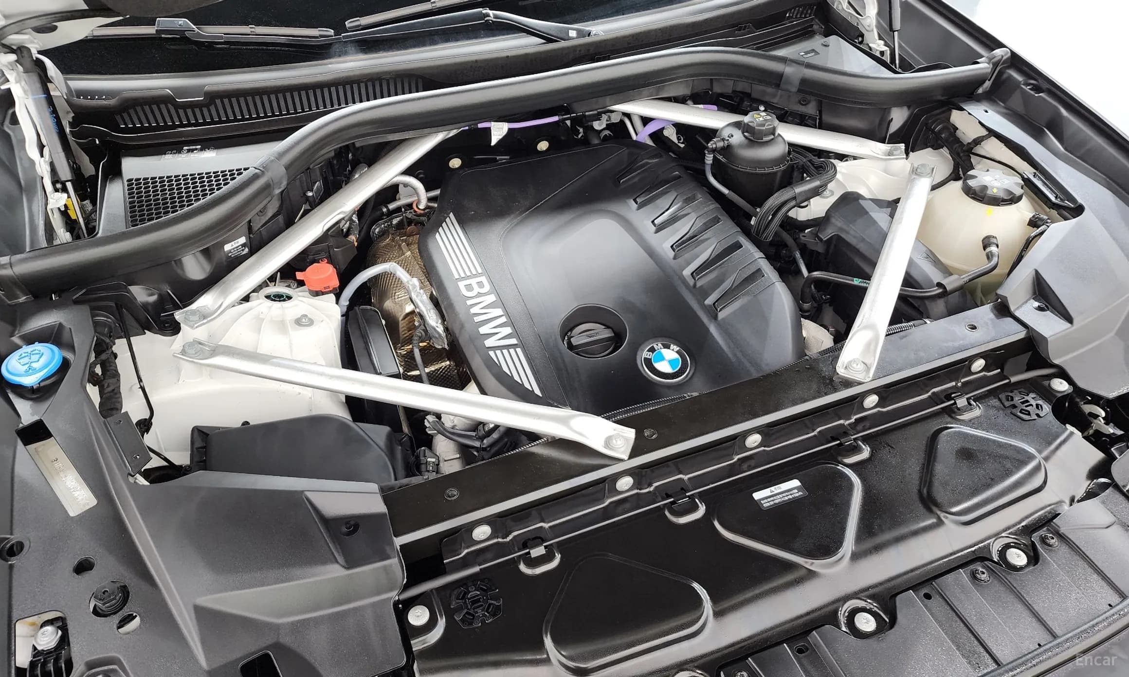 X6 (G06)