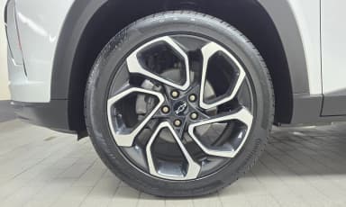 Trax Crossover
