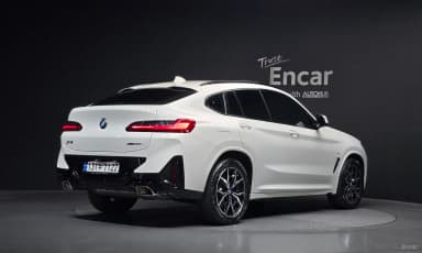 X4 (G02)