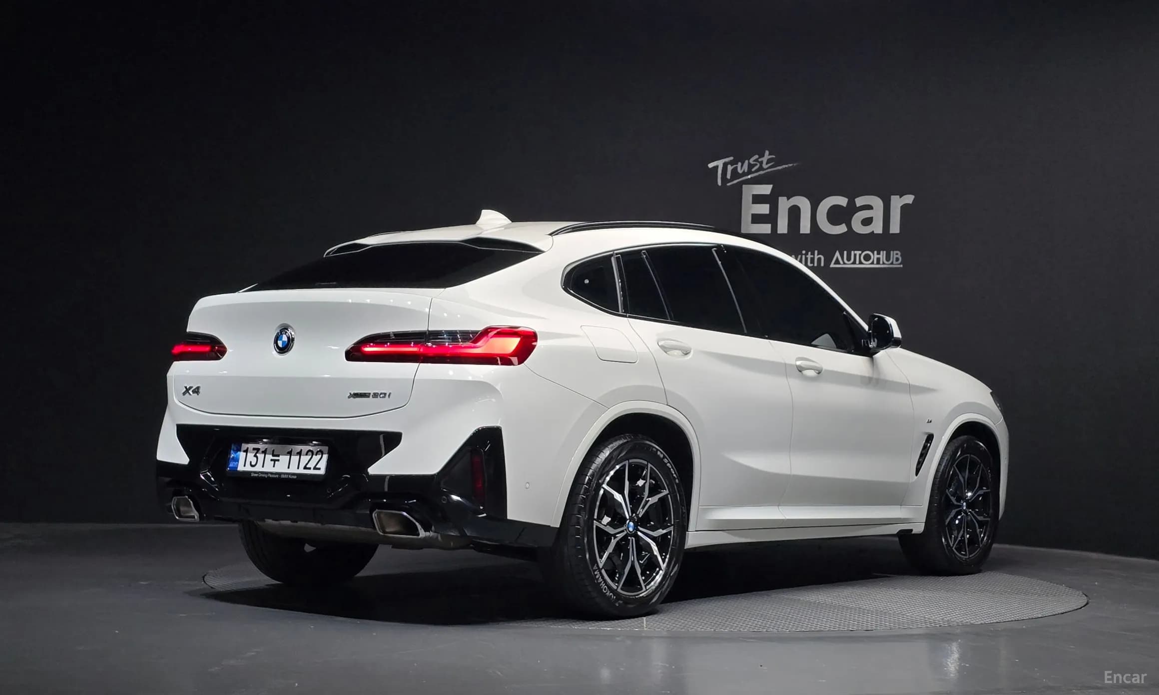 X4 (G02)