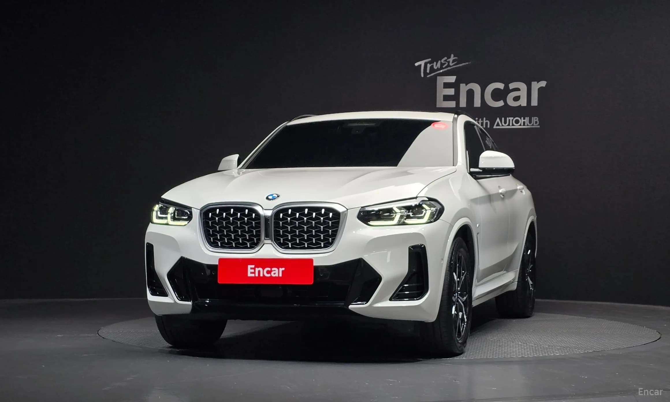 X4 (G02)